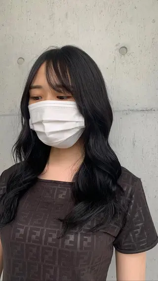 ロング カラー カネコ ユカリのヘアスタイル