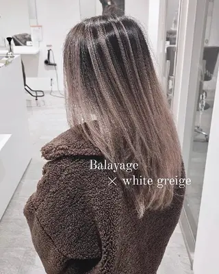 セミロング カラー E Komo hair所属・Wow❕E Komo hair 永井一輝のヘアスタイル