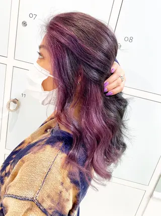 セミロング カラー カマチョ タイスのヘアスタイル