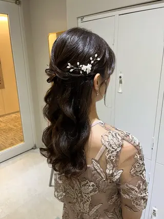 セミロング カラー ヘアアレンジ hazuki🐈‍⬛ 透明感カラーのヘアスタイル