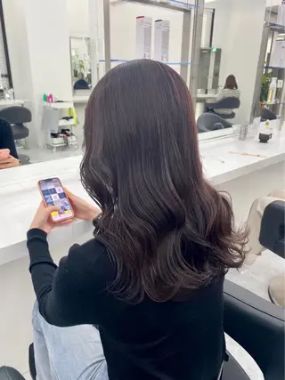 ロング カラー ヘアアレンジ 🪞official THREE 横浜🎀のヘアスタイル