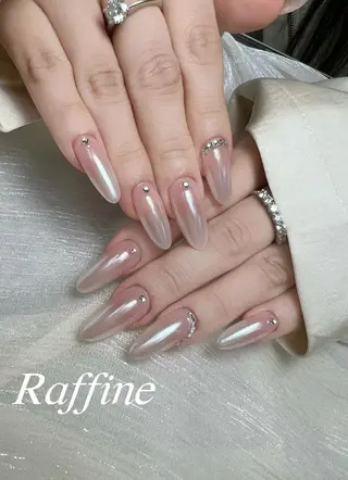 ネイル RAFFINE 月🦋🩵のネイルデザイン