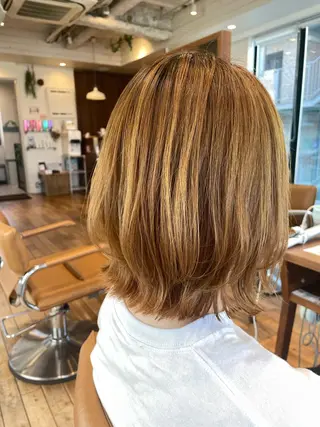 ミディアム 山本　恵 (やまもと  けい)のヘアスタイル