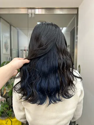 ロング カラー WOM所属・府川 星利奈のヘアスタイル