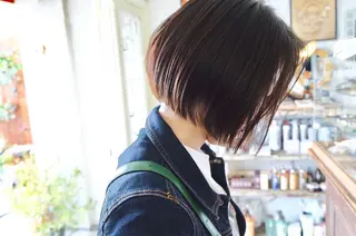 ショート 岡田 恭明のヘアスタイル