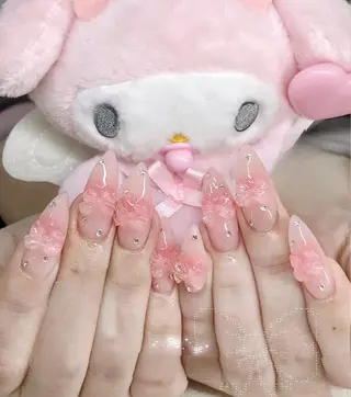 ネイル Lyna 池袋のネイルデザイン