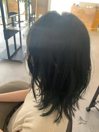 ミディアム カラー ufufu所属・境 菜摘のヘアスタイル