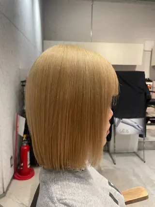 ミディアム NILLU塚本所属・ニルツカモト/ RINAのヘアスタイル