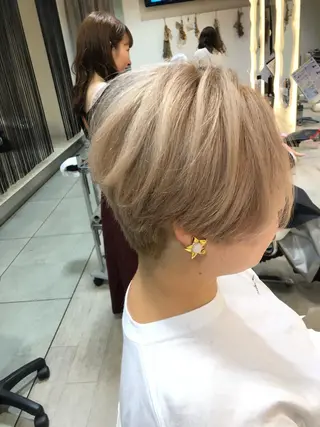 ショート ブリーチ/髪質改善 NYNY大久保のヘアスタイル