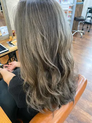 ロング カラー ヲタクに美容室は難しい。所属・縮毛矯正&髪質改善 ⭐️OGUのヘアスタイル