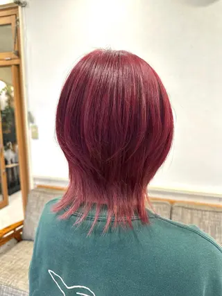 ショート カラー 岡本 葵のヘアスタイル