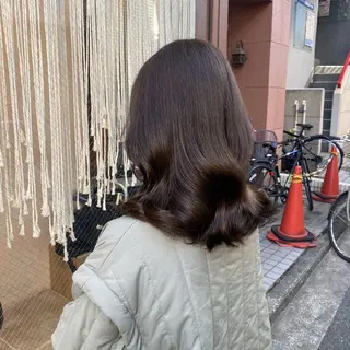 カラー セミロング ❁︎NOAN❁︎ レイヤーカットのヘアスタイル