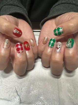 ネイル e.nail所属・🍎吉田 恵里🍎のネイルデザイン