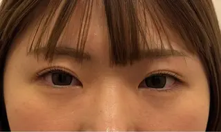 マツエク・マツパ 新村 美咲のヘアスタイル