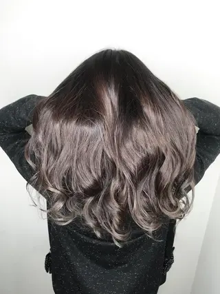 ミディアム カラー パーマ ヘアアレンジ 🫧代表/新宿駅近/ 限定価格🫧田辺貴裕のヘアスタイル