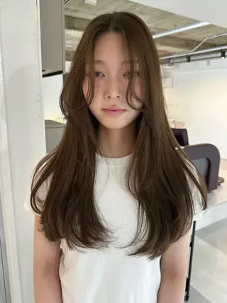 ロング カラー CAMINO REAL所属・natsumi zenshoのヘアスタイル