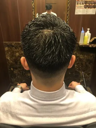 ショート パーマ メンズ HIRO GINZA BARBER SHOP 大阪所属・木村 りきのヘアスタイル