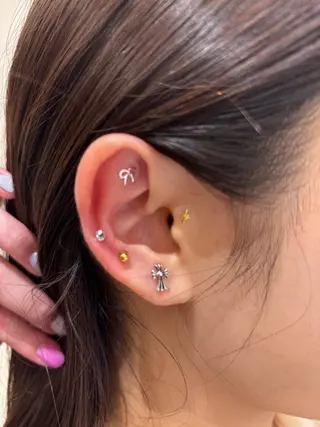 韓国レイヤー🪽 耳ツボジュエリーのヘアスタイル