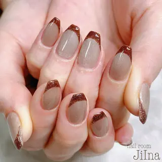 ネイル JiIna nailのネイルデザイン