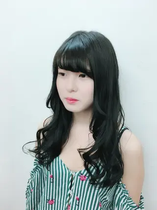 ロング カラー 菅沼 まみのヘアスタイル