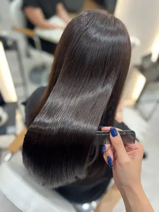 ロング カラー Zina aimiのヘアスタイル