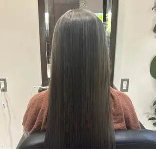 U-AMBOISE所属・ユーアンボワーズ 山中のヘアスタイル