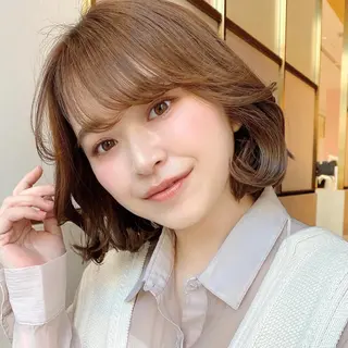 ミディアム 韓国くびれレイヤー 🇰🇷はづきのヘアスタイル