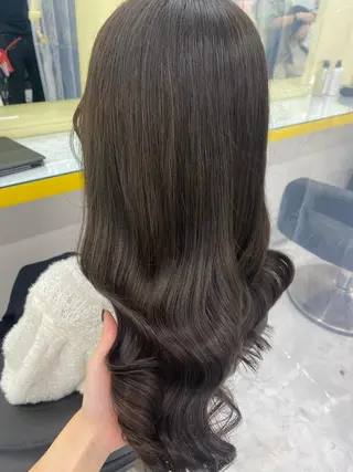 ロング カラー パーマ ヘアアレンジ メンズ ネイル マツエク・マツパ アイブロウ linette所属・🐩推し活🐩 FUTABA🍒のヘアスタイル