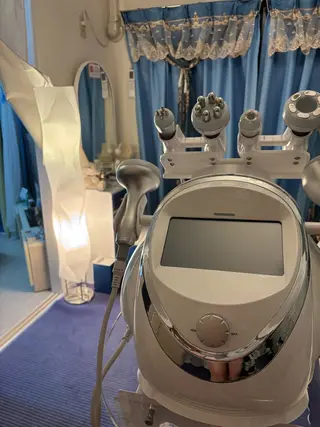 エステ.まつげ.小顔 眉毛.プラズマ.脱毛のマツエク・マツパデザイン