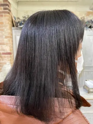 ミディアム nico.所属・高田馬場 nico 岡豪紀のヘアスタイル