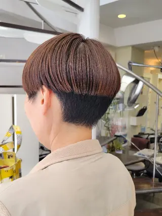 ショート カラー 遠藤 史秋のヘアスタイル