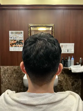 ショート メンズ ヒロ銀座バーバーショップ丸の内所属・秋山 琳太のヘアスタイル