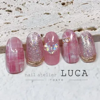 ネイル ネイルアトリエルカ スタッフのネイルデザイン