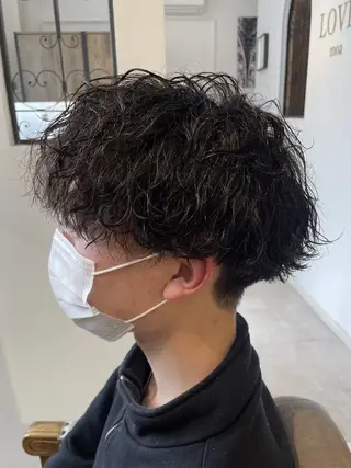 ショート パーマ 金井洸太🐨 メンズ/韓国ヘアのヘアスタイル