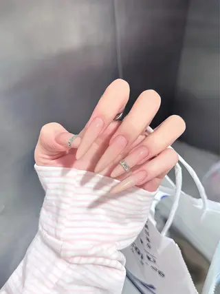 ミディアム 高橋 日向のネイルデザイン