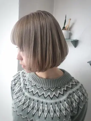 ショート カラー パーマ ヘアアレンジ 推し活専用 【派手髪】飯野ゆかりのヘアスタイル