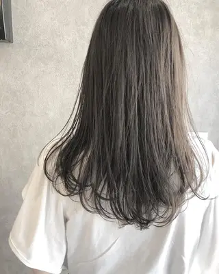 ミディアム カラー 顔周りレイヤー/韓国 ブリーチminamiのヘアスタイル