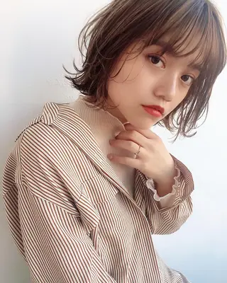 ミディアム 鎌倉 彩のヘアスタイル