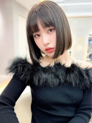 ショート ショート レイヤー ロンド　エメのヘアスタイル