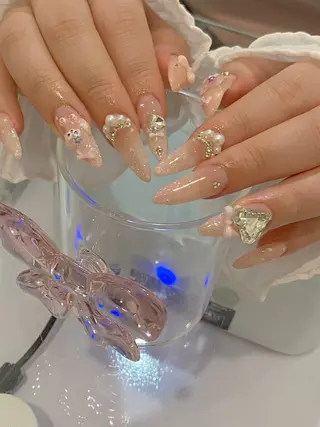 ネイル shareplus honmachi所属・Lim nail🤍 Ayaのネイルデザイン