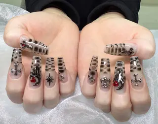 ネイル RiNo Nail Salon所属・RinO Nail 大阪のネイルデザイン