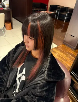 セミロング 🫧ふくだ りな 🕊のヘアスタイル