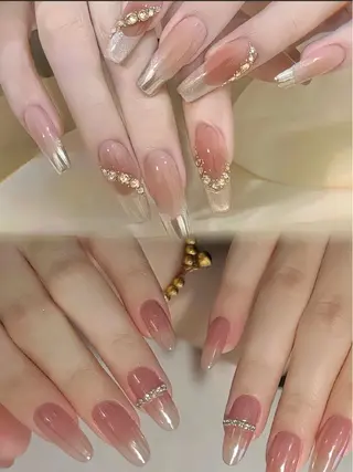 ネイル LEDアイラッシュ ∩_∩アオイのマツエク・マツパデザイン