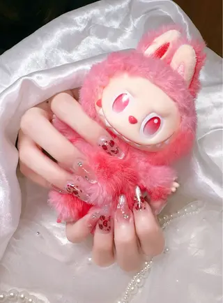 ネイル 高島 夏海のネイルデザイン