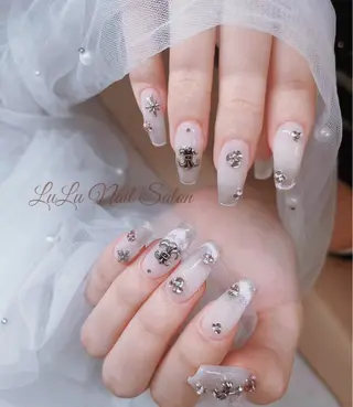 ネイル LULU Nail  Salon 新宿所属・LU LU NailSalonのネイルデザイン