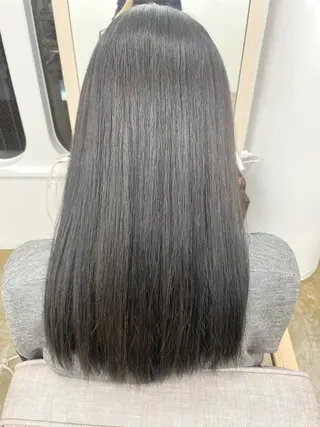 ロング カラー 色白に見える暗髪 梅田・増田のヘアスタイル