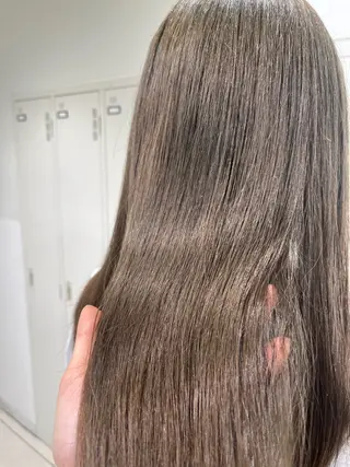 ロング カラー 【センターパート/ マッシュ】ryokaのヘアスタイル