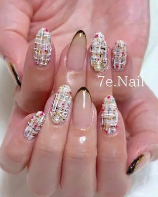 ネイル 7e. Nailのネイルデザイン