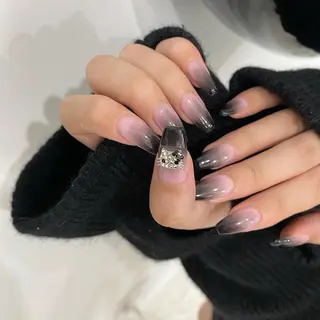 ネイル 黒政 茜のネイルデザイン