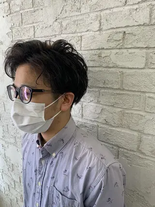 ショート カラー メンズ ブリーチ特化 ハイトーンRYOYAのヘアスタイル